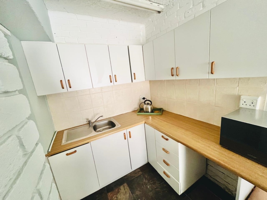 6 Bedroom Property for Sale in The Village Western Cape